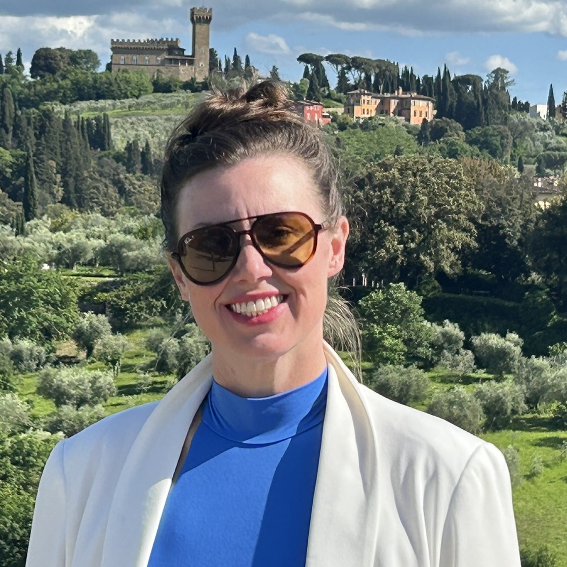 Photo of Amanda Robinson